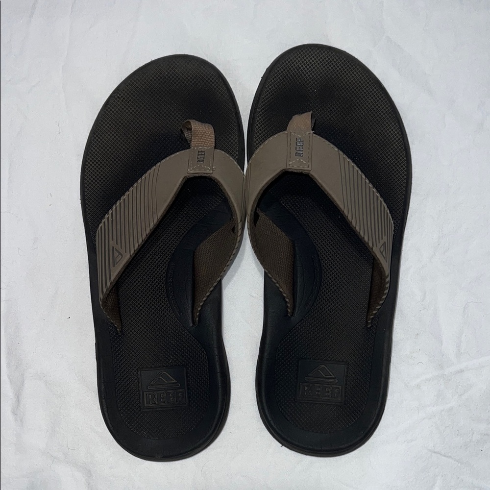 Reef Men's Tan and Black Sandals